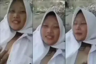 Genjot Gadis SMA di Batu Sungai Jembut Lebat Basah Gila